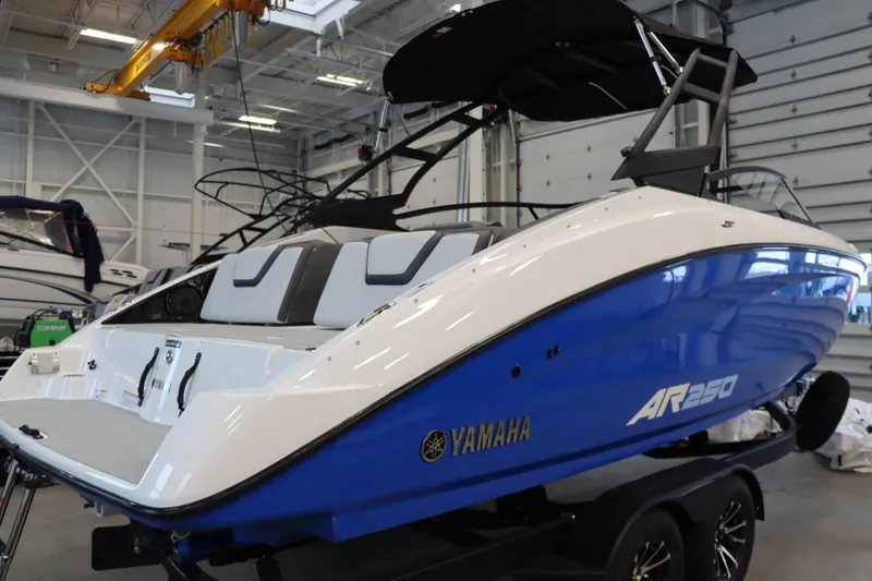 Slide: The Image of Yamaha AR250 2025 - 4