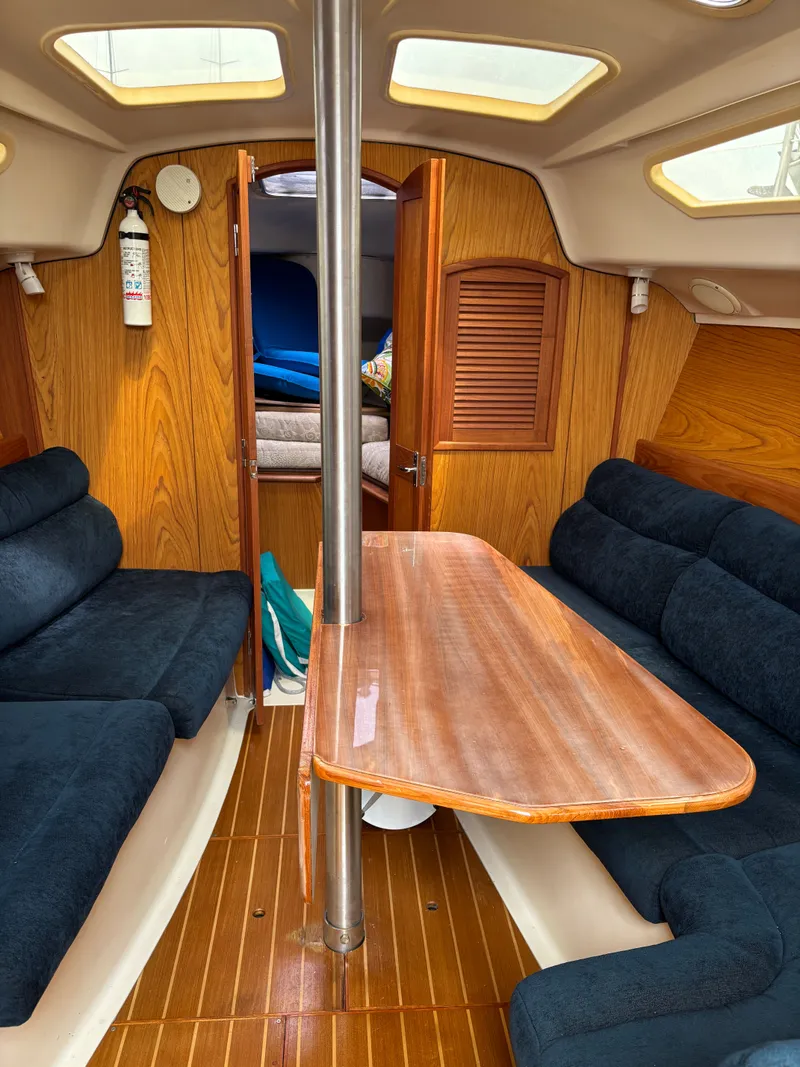 Slide: The Image of Hunter 320 2001 - 53