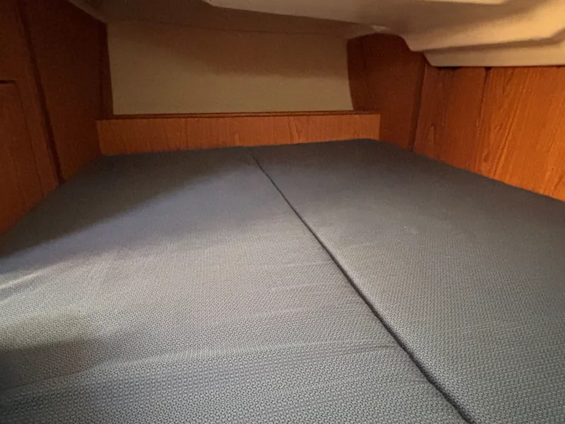 Slide: The Image of Hunter 320 2001 - 69