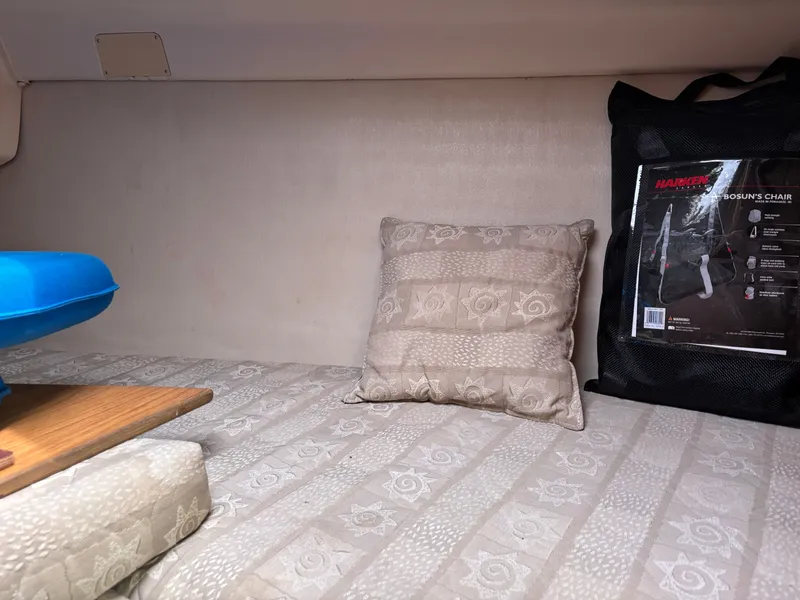 Slide: The Image of Hunter 320 2001 - 86