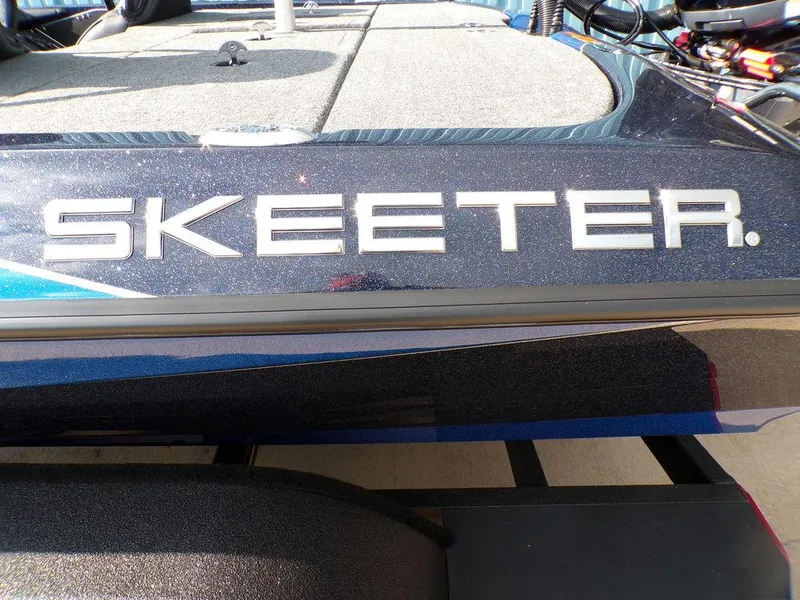 Slide: The Image of 2025 Skeeter ZXR20 boat with logo on the side. - 10