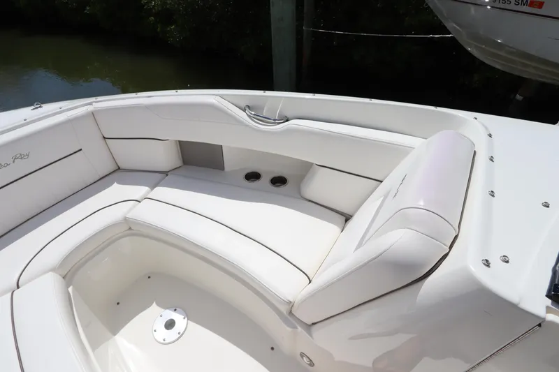 Slide: The Image of Interior of 2009 Sea Ray 270 Select EX boat. - 34