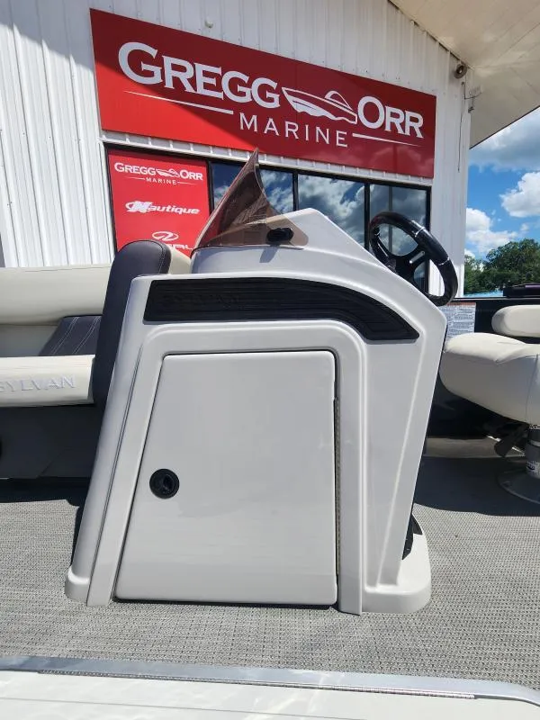 Slide: The Image of 2024 Sylvan Mirage X3 boat console at Gregg Orr Marine dealership. - 19