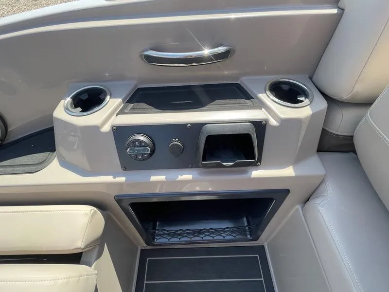 Slide: The Image of Sylvan S-5 DLZ DH 2024 - 12