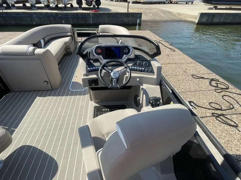 Slide: The Image of Sylvan S-5 DLZ DH 2024 - 7