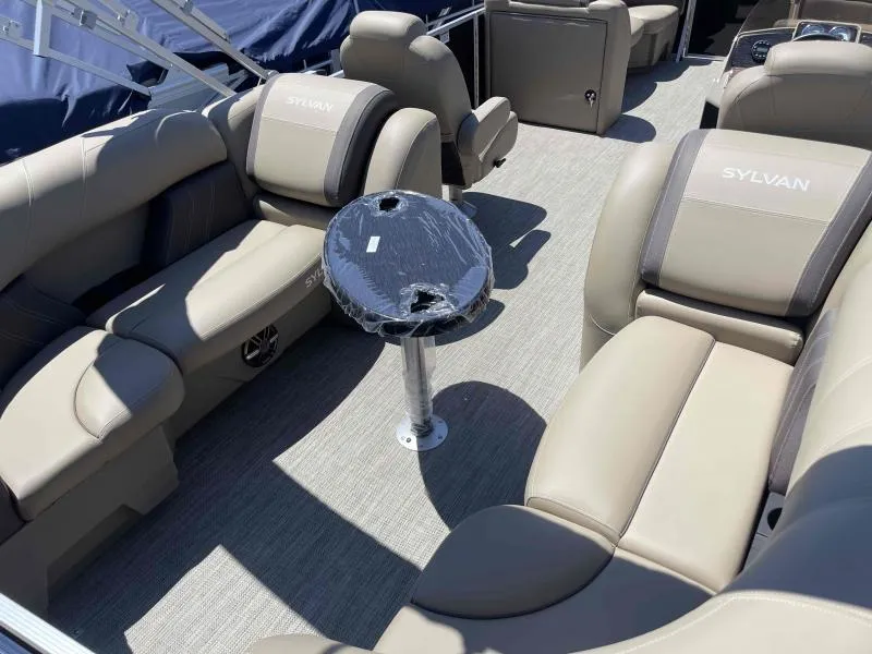 Slide: The Image of Sylvan Mirage 8524 LZ 2024 - 13