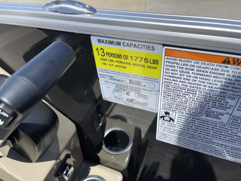 Slide: The Image of Sylvan Mirage 8524 LZ 2024 - 15