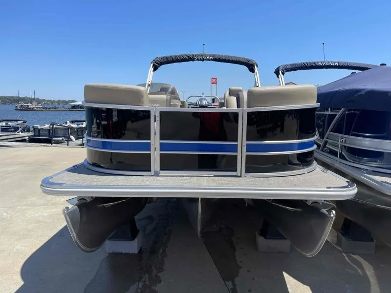 Slide: The Image of Sylvan Mirage 8524 LZ 2024 - 3