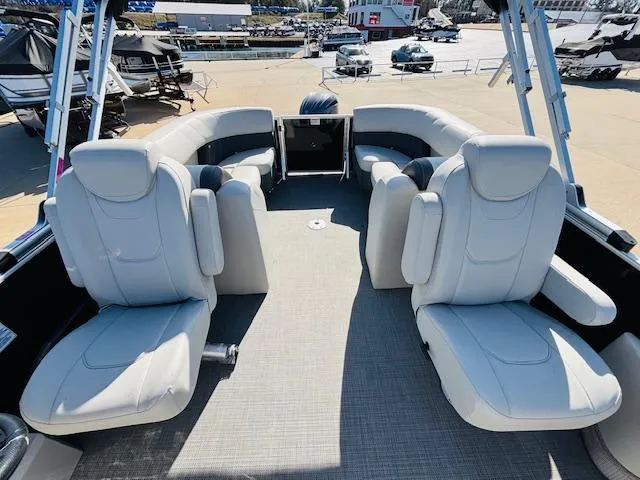 Slide: The Image of 2024 Sylvan Mirage 8522 LZ pontoon boat with spacious seating and modern design. - 10