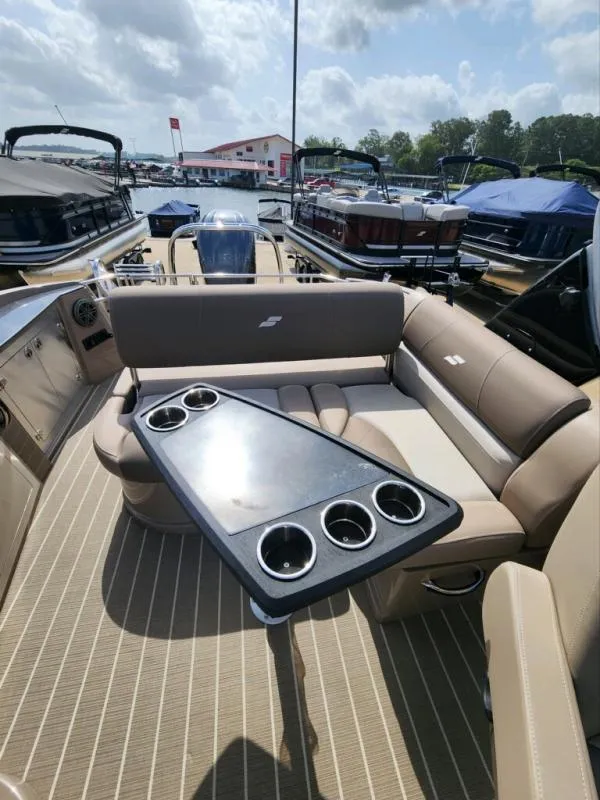 Slide: The Image of Starcraft MX 25 Q DH 2024 - 14