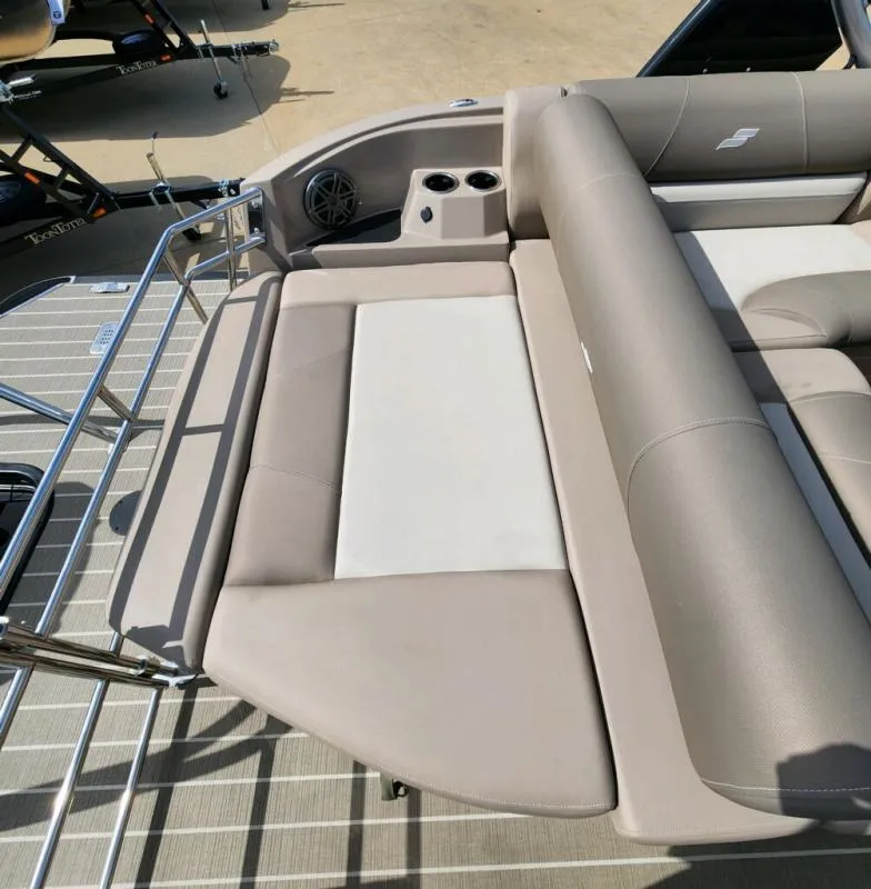 Slide: The Image of Starcraft MX 25 Q DH 2024 - 15