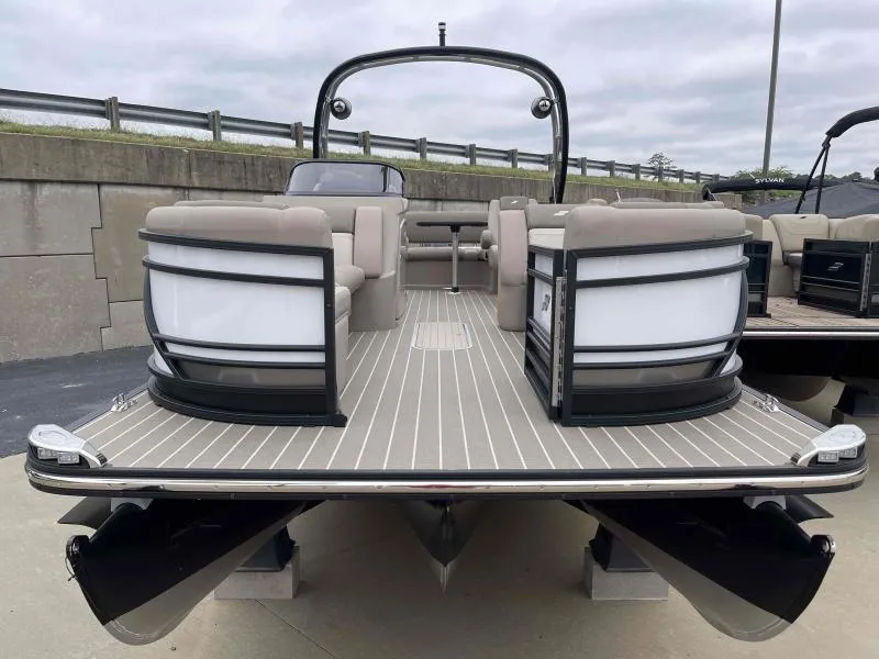 Slide: The Image of Starcraft MX 25 Q DH 2024 - 3