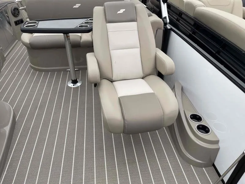 Slide: The Image of Starcraft MX 25 Q DH 2024 - 9