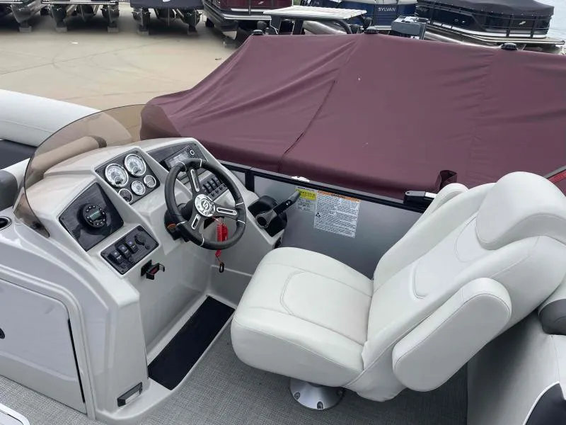 Slide: The Image of Sylvan Mirage X5 2024 - 11