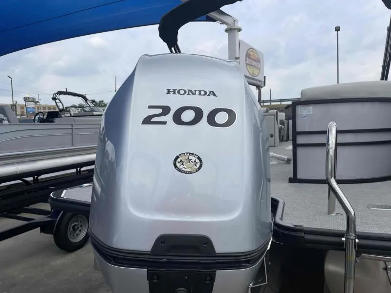 Slide: The Image of Sylvan Mirage X5 2024 - 5