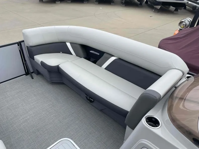 Slide: The Image of Sylvan Mirage X5 2024 - 8