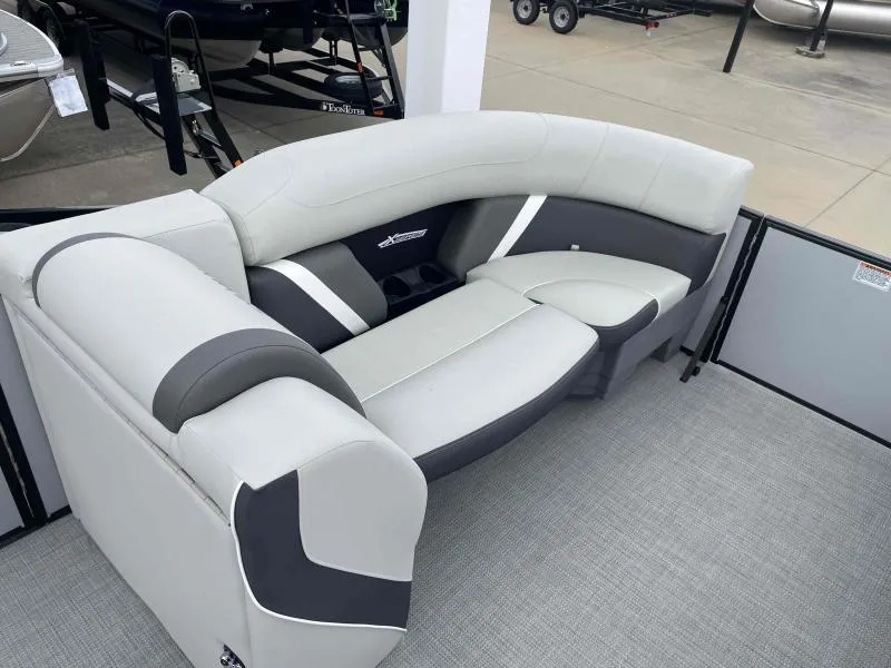 Slide: The Image of Sylvan Mirage X5 2024 - 9