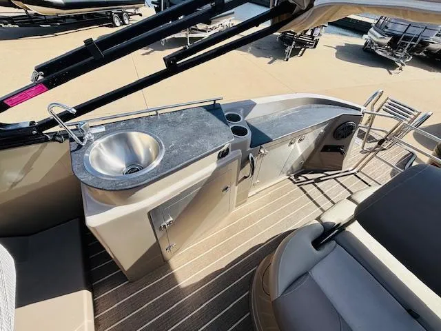 Slide: The Image of Starcraft MX 25 Q DC 2023 - 17