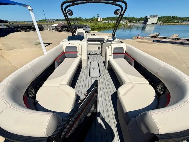 Slide: The Image of Harris SOLSTICE 250 2024 - 14