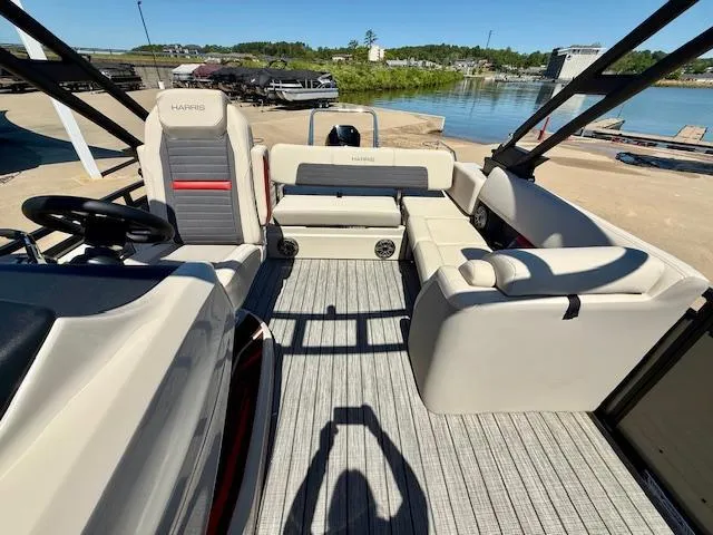 Slide: The Image of Harris SOLSTICE 250 2024 - 19