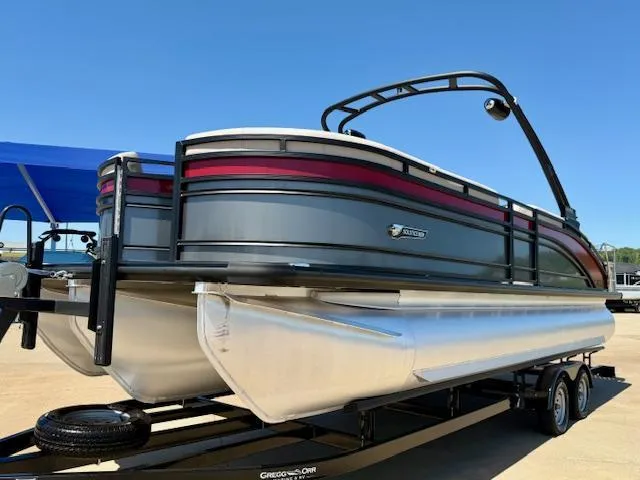 Slide: The Image of Harris SOLSTICE 250 2024 - 3