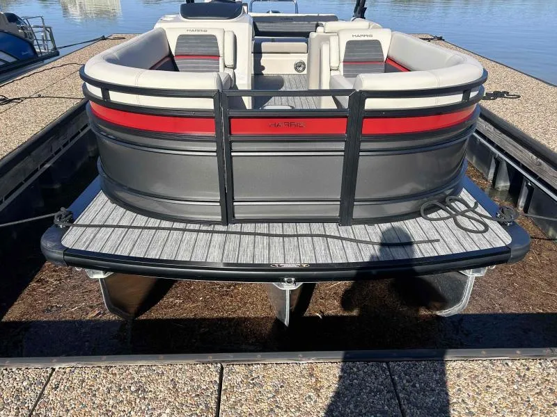 Slide: The Image of Harris SOLSTICE 250 2024 - 8