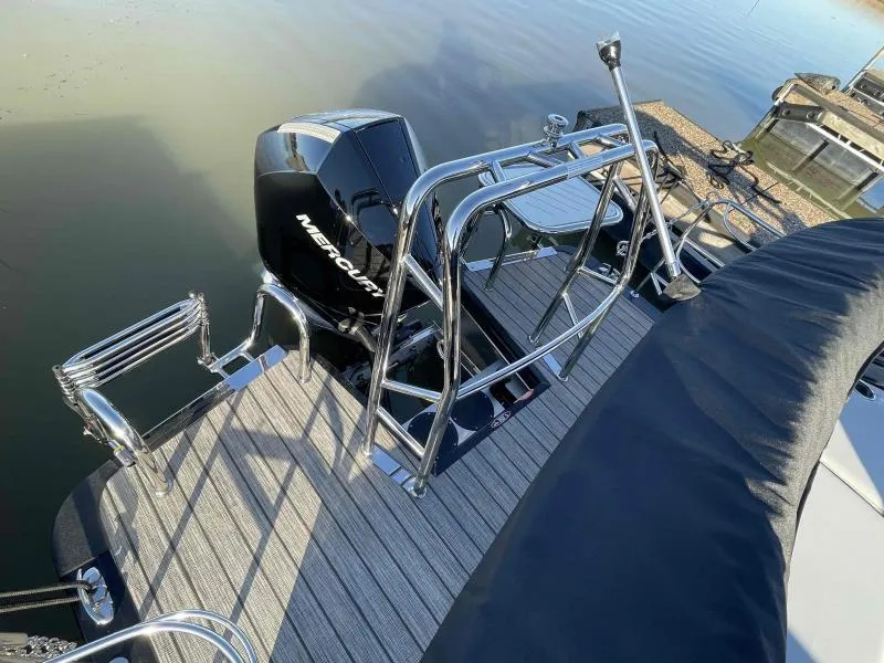 Slide: The Image of Harris SOLSTICE 230 2024 - 17