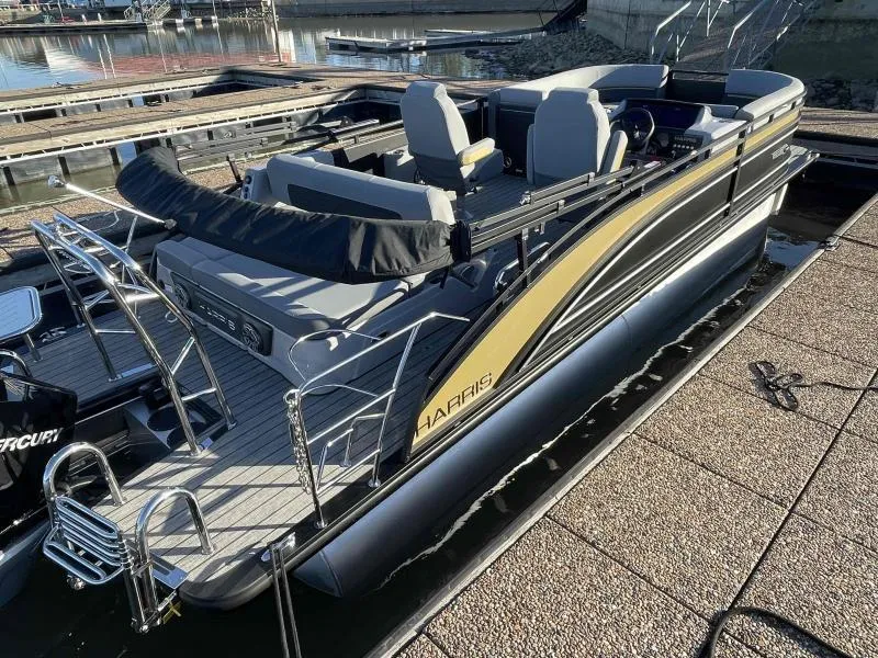 Slide: The Image of Harris SOLSTICE 230 2024 - 4