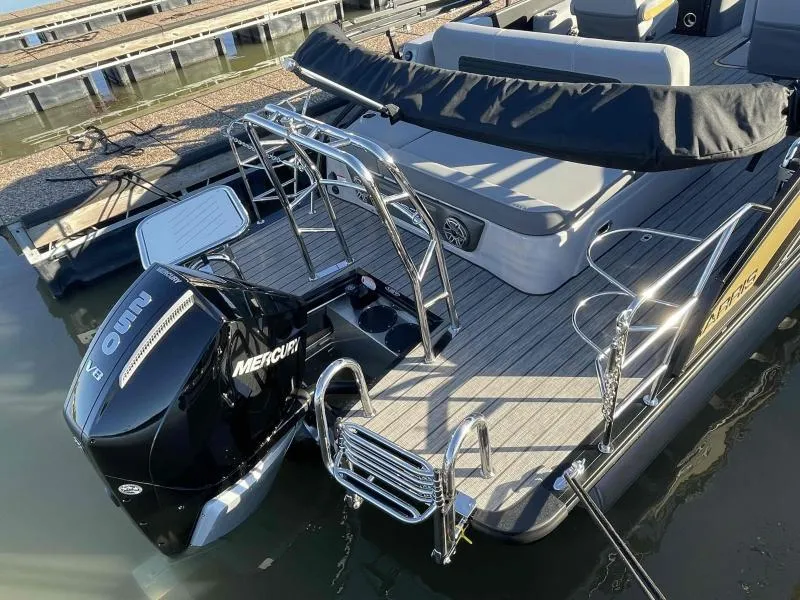 Slide: The Image of Harris SOLSTICE 230 2024 - 5