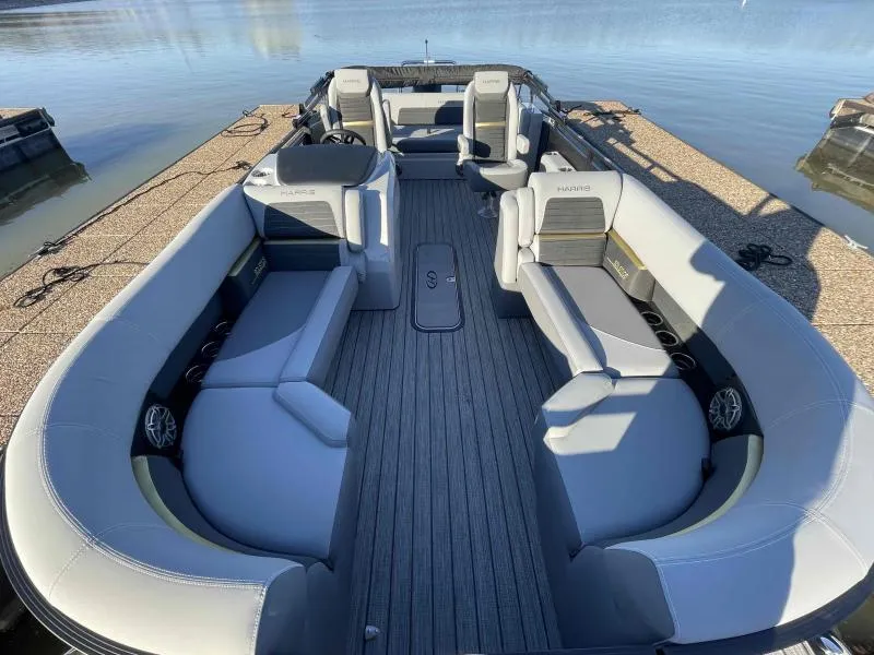 Slide: The Image of Harris SOLSTICE 230 2024 - 7