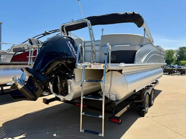 Slide: The Image of Harris HCX 23 CRUISER 230 2024 - 14