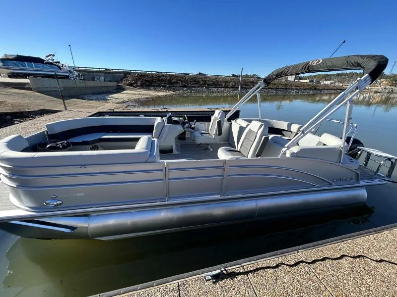 Slide: The Image of Harris HCX 23 CRUISER 230 2024 - 4