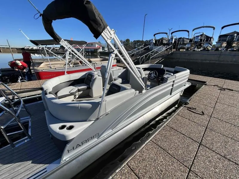 Slide: The Image of Harris HCX 23 CRUISER 230 2024 - 7