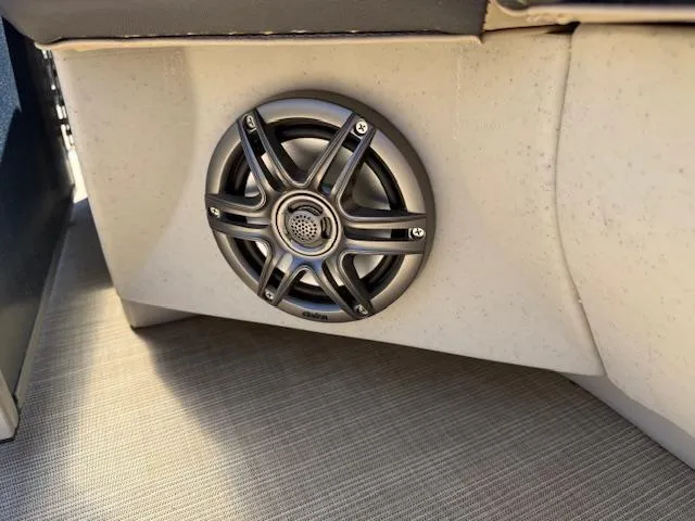 Slide: The Image of Speaker detail on 2024 Harris Boats HCX 25 Cruiser 250 interior. - 24