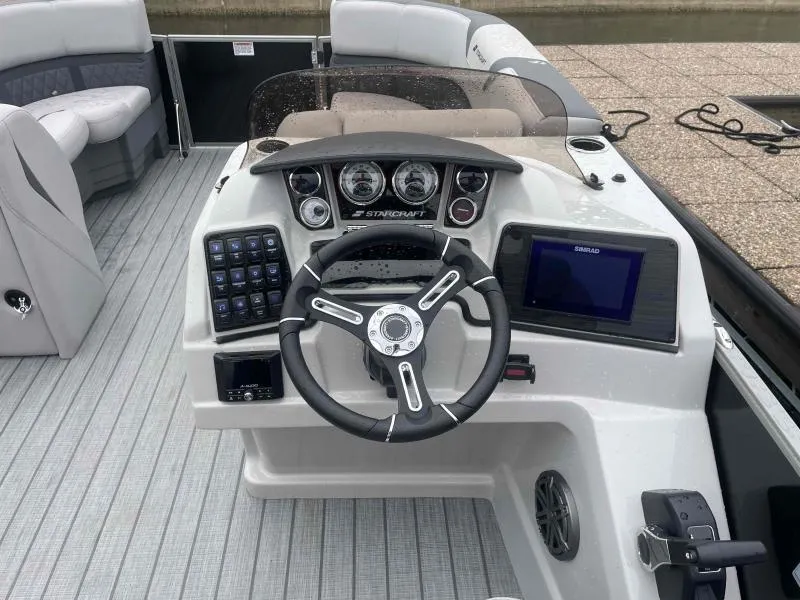 Slide: The Image of Starcraft CX 23 DL 2024 - 15