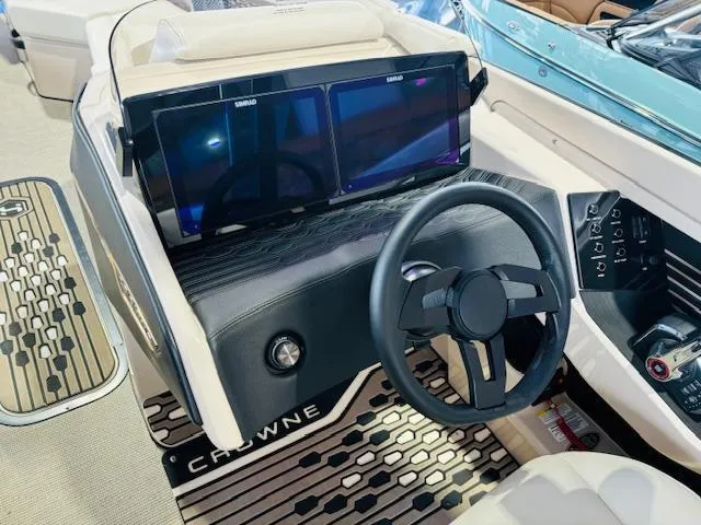 Slide: The Image of Harris CROWNE 250 2024 - 11