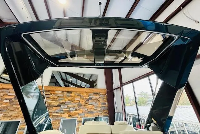 Slide: The Image of Harris CROWNE 250 2024 - 25