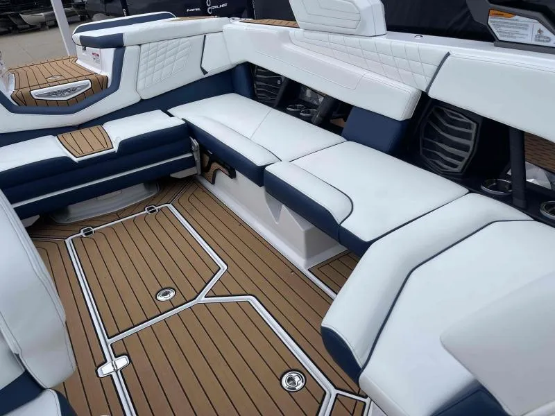 Slide: The Image of Nautique Super Air G23 2024 - 22