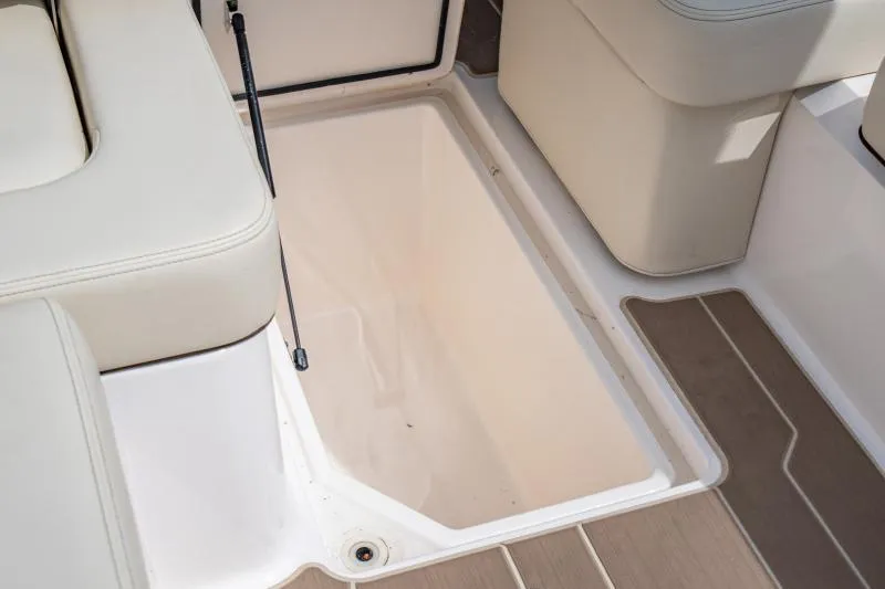 Slide: The Image of Regal LS6 2024 - 21