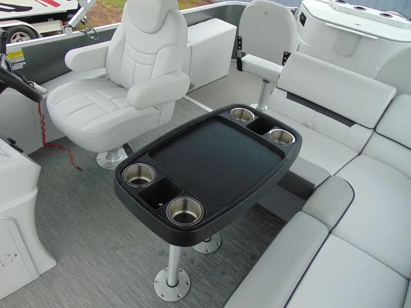 Slide: The Image of Godfrey Sweetwater 2286 FS 27 in. 2023 - 11