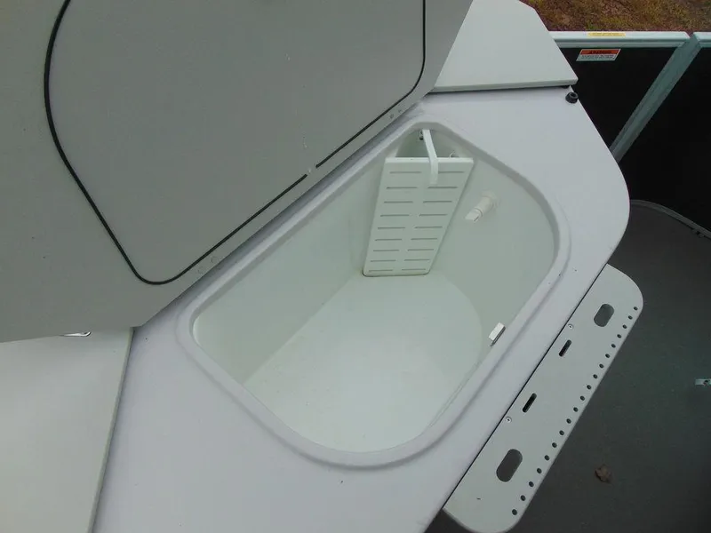 Slide: The Image of Godfrey Sweetwater 2286 FS 27 in. 2023 - 13