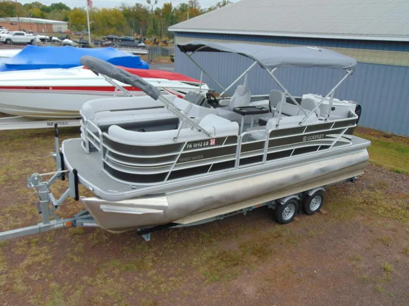 Slide: The Image of Godfrey Sweetwater 2286 FS 27 in. 2023 - 3