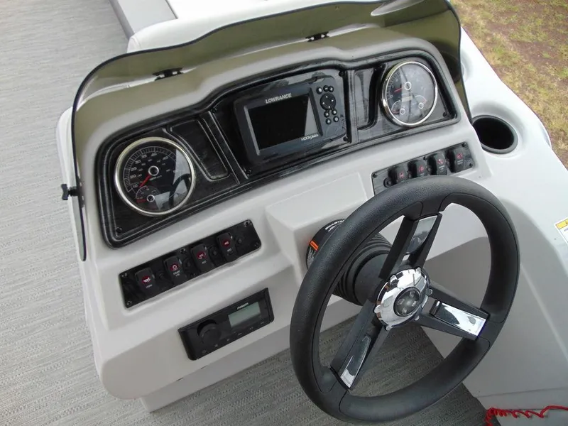 Slide: The Image of Godfrey Sweetwater 2286 FS 27 in. 2023 - 8