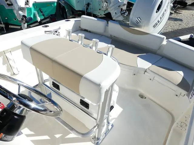 Slide: The Image of Bulls Bay 200CC 2025 - 15