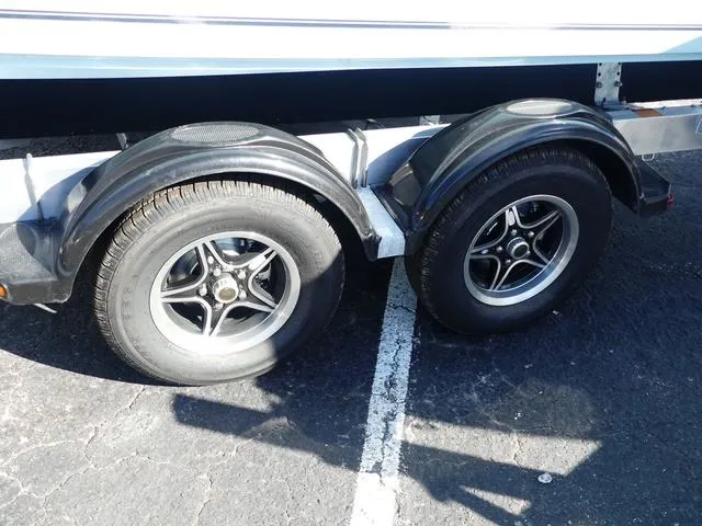 Slide: The Image of Bulls Bay 200CC 2025 - 5