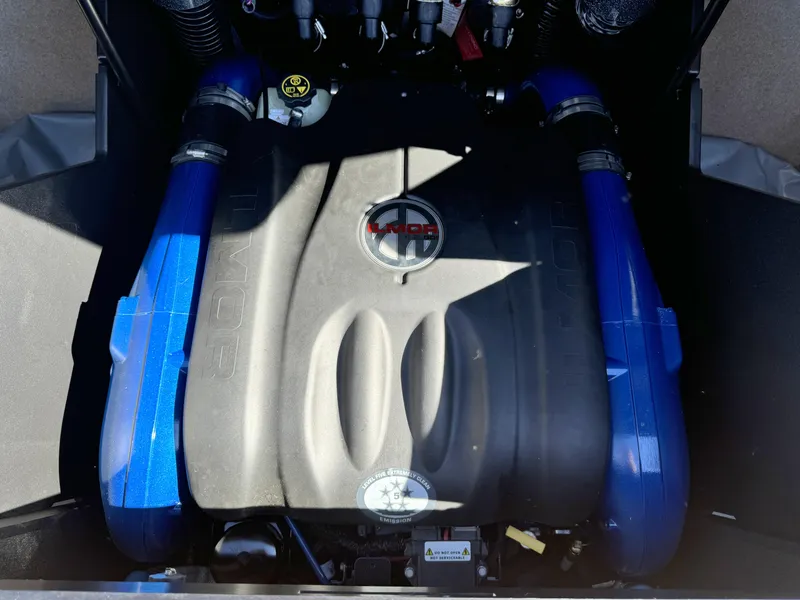 Slide: The Image of MasterCraft X24 2020 - 15