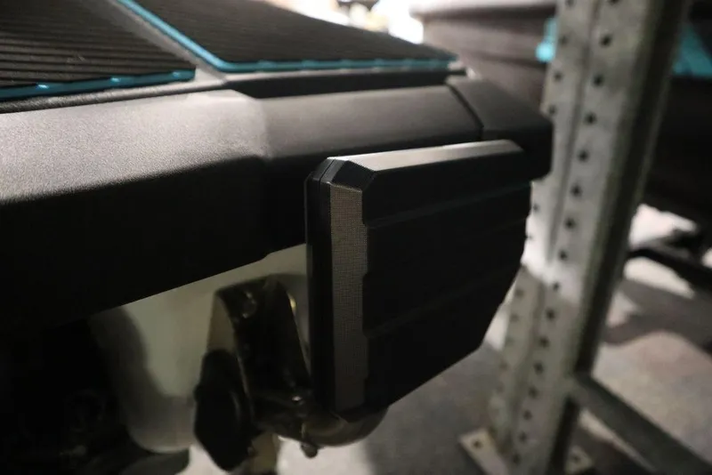 Slide: The Image of 2025 Yamaha WaveRunner JetBlaster DLX 3-Up, close-up of rear detail. - 13