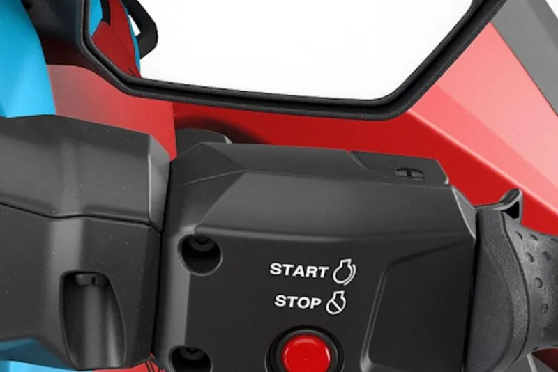 Slide: The Image of Close-up of 2025 Yamaha WaveRunner JetBlaster DLX 3-Up handlebar controls. - 18