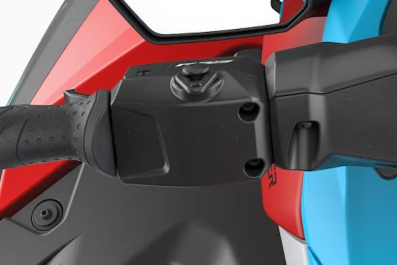 Slide: The Image of Close-up of 2025 Yamaha WaveRunner JetBlaster DLX 3-Up handlebar controls. - 19