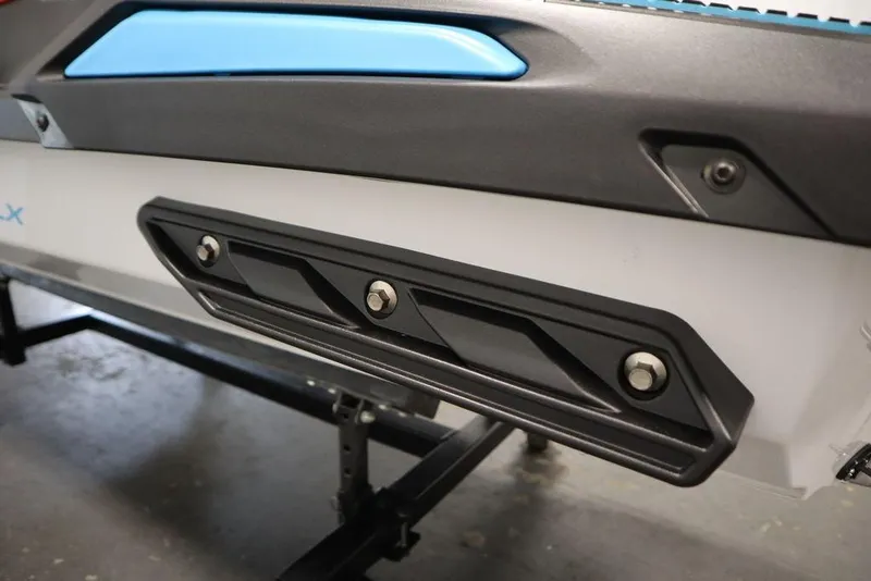 Slide: The Image of 2025 Yamaha WaveRunner JetBlaster DLX 2-Up, close-up of side panel and design details. - 23